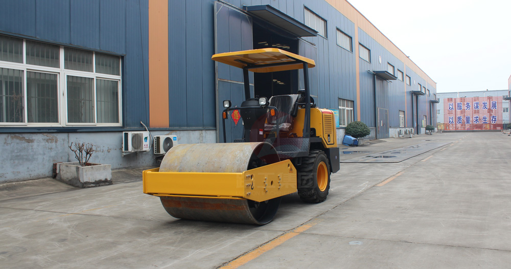 小型壓路機(jī) 小型壓路機(jī)