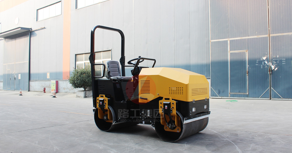 小型壓路機(jī) 小型壓路機(jī)